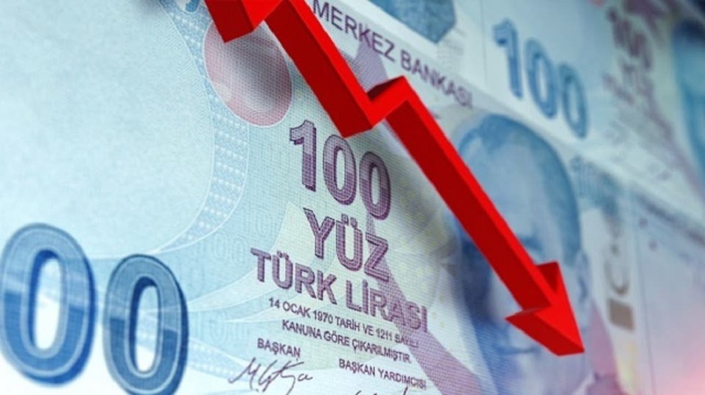 Lira turke bie ne nivele te reja rekord, shkak normat e reja te interesit